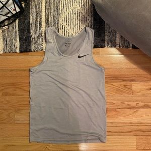 Men’s Nike dri-fit tank